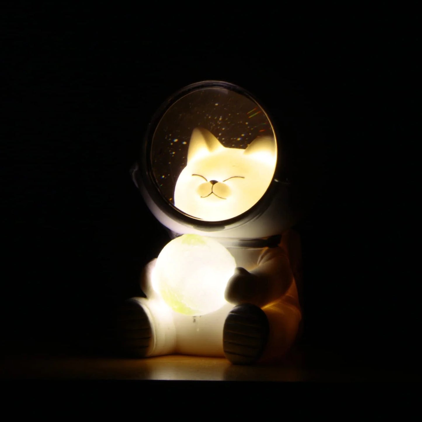 Astronaut Night Light, Space Cat LED Desktop Night Light, Astronaut Moon Lamps for Home Office Decoration, White