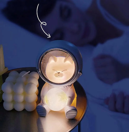Astronaut Night Light, Space Cat LED Desktop Night Light, Astronaut Moon Lamps for Home Office Decoration, White